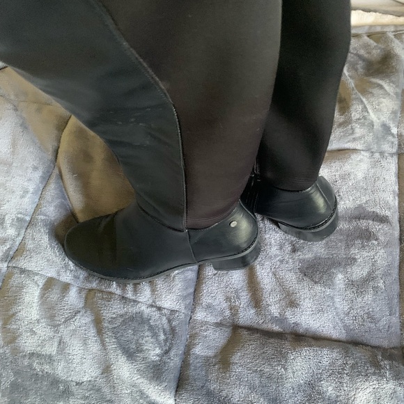 Women's Size 7.5 Dana Buchman Black Leather Boots - Picture 12 of 13